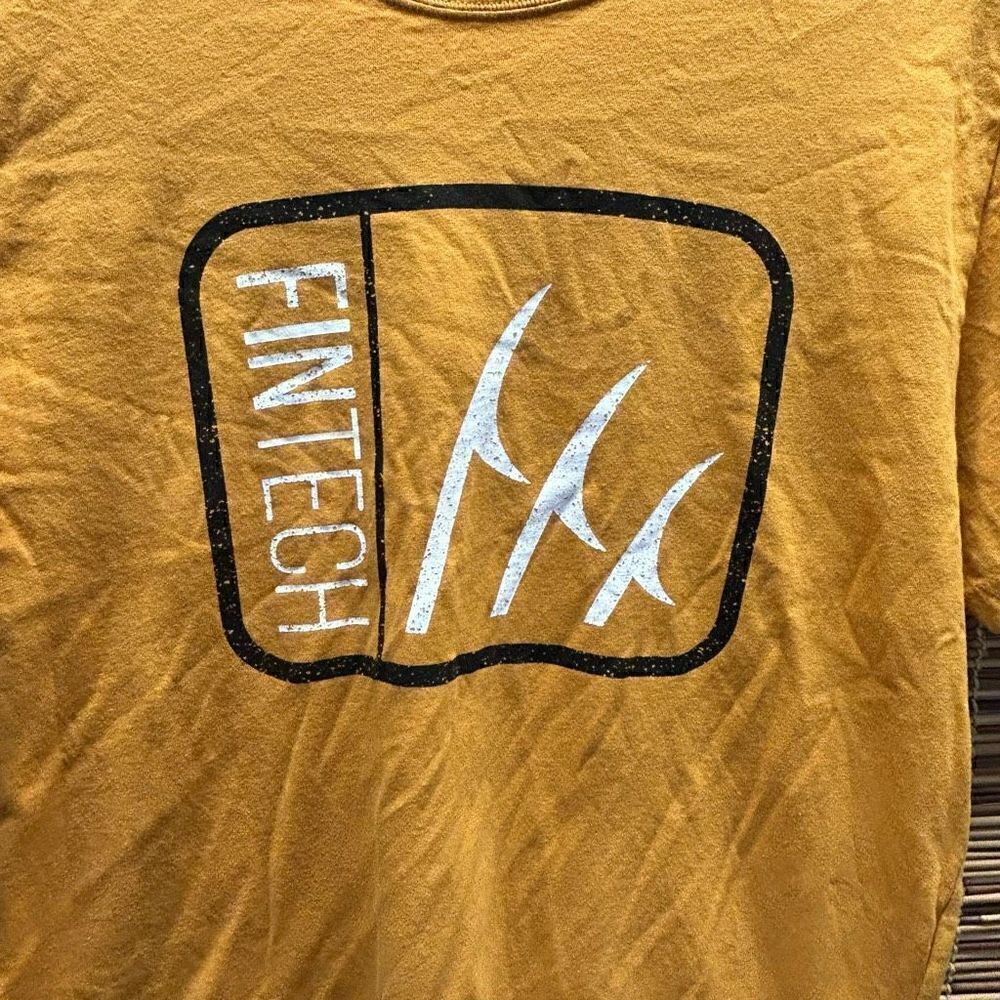 FinTech Soft Gold Size Medium (M) T-Shirt - Picture 3 of 5